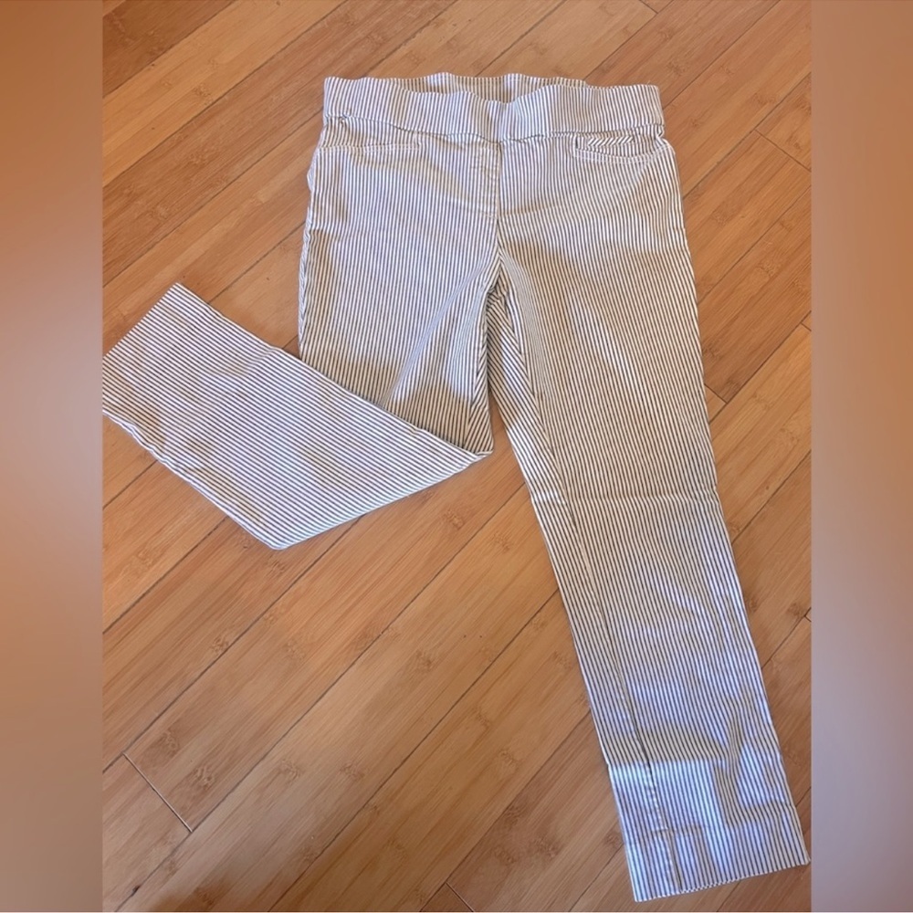 Anne Klein stretchy striped capris